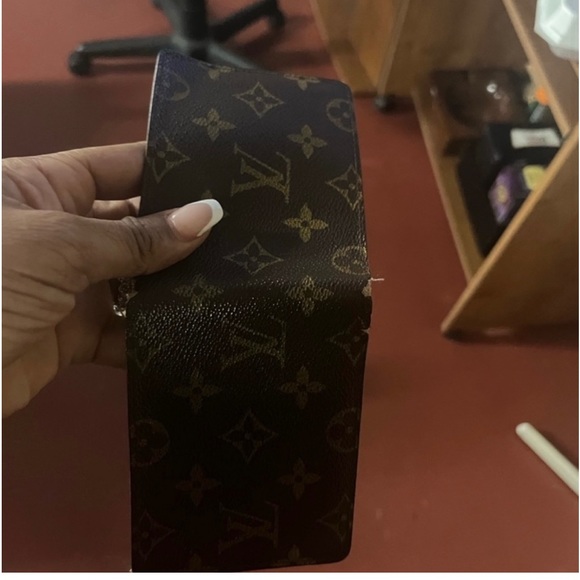 Louis Vuitton men wallet - Picture 4 of 4